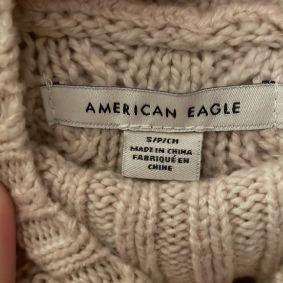American Eagle Cropped Mock Neck Sweater - Picture 2 of 2